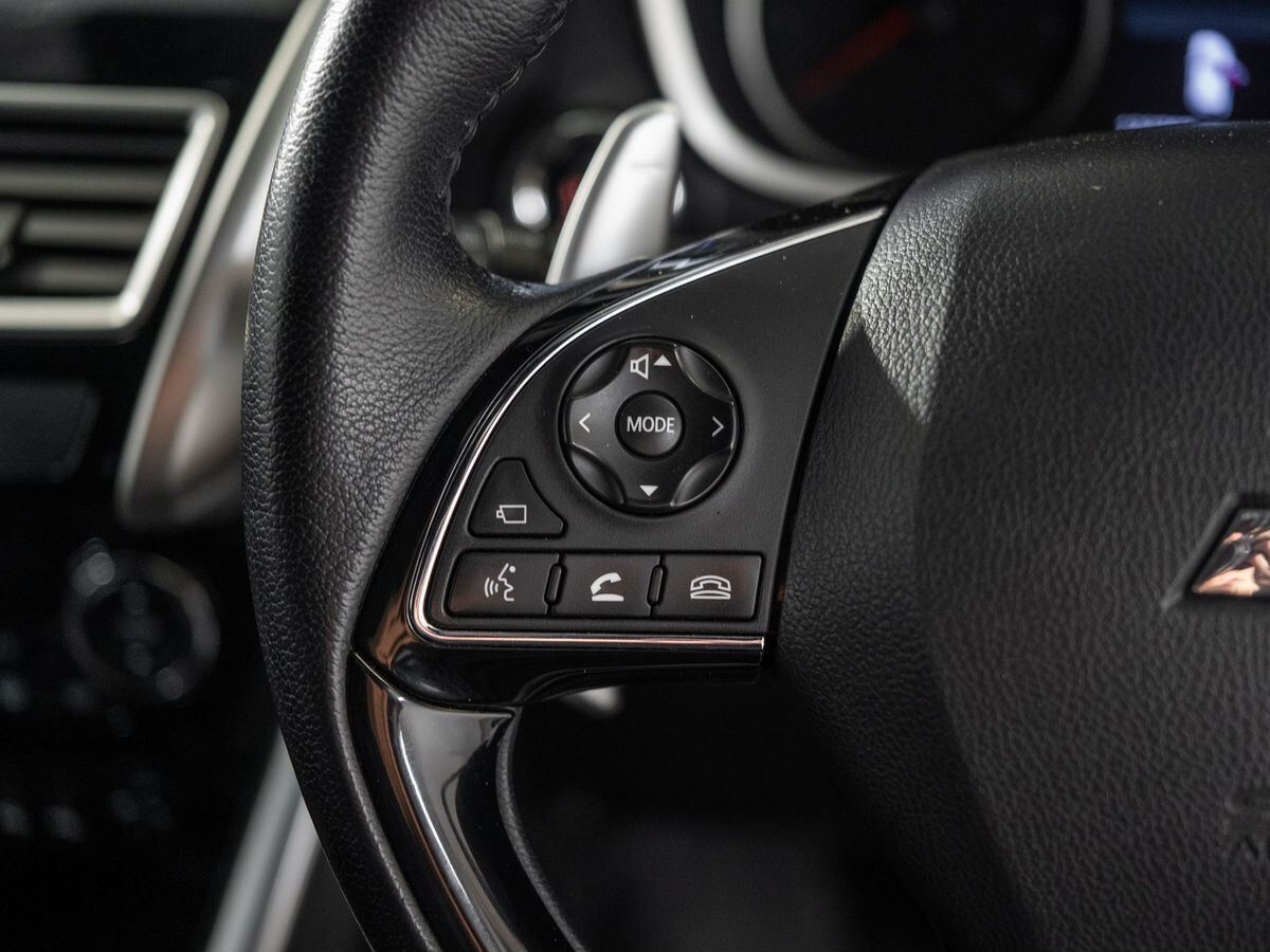 Mitsubishi Eclipse Cross 2020 - фото автомобиля
