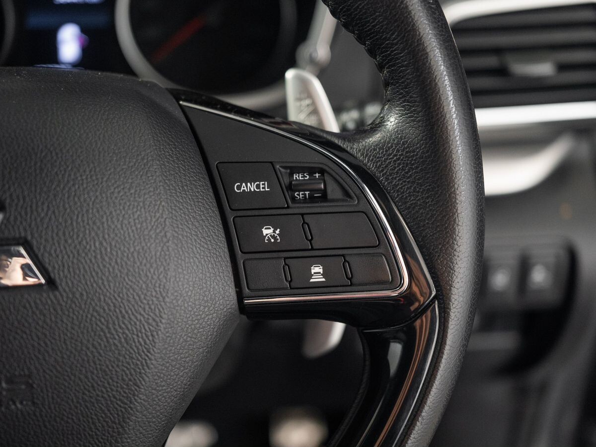 Mitsubishi Eclipse Cross 2020 - фото автомобиля