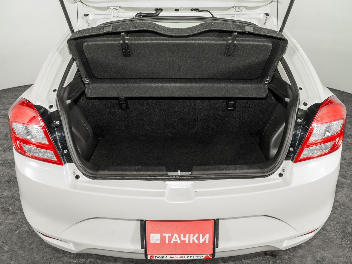Suzuki Baleno 2016 - фото автомобиля