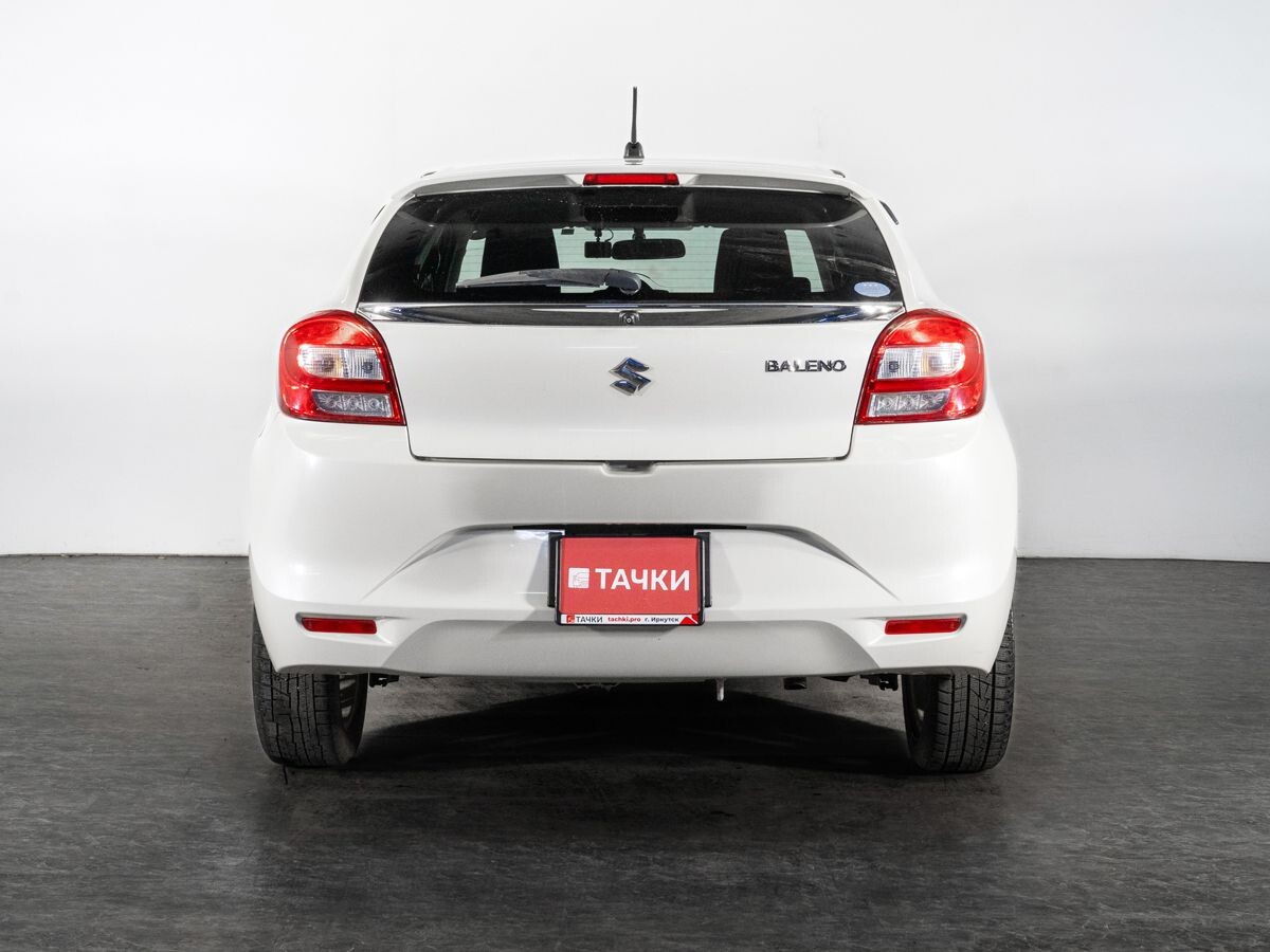 Suzuki Baleno 2016 - фото автомобиля