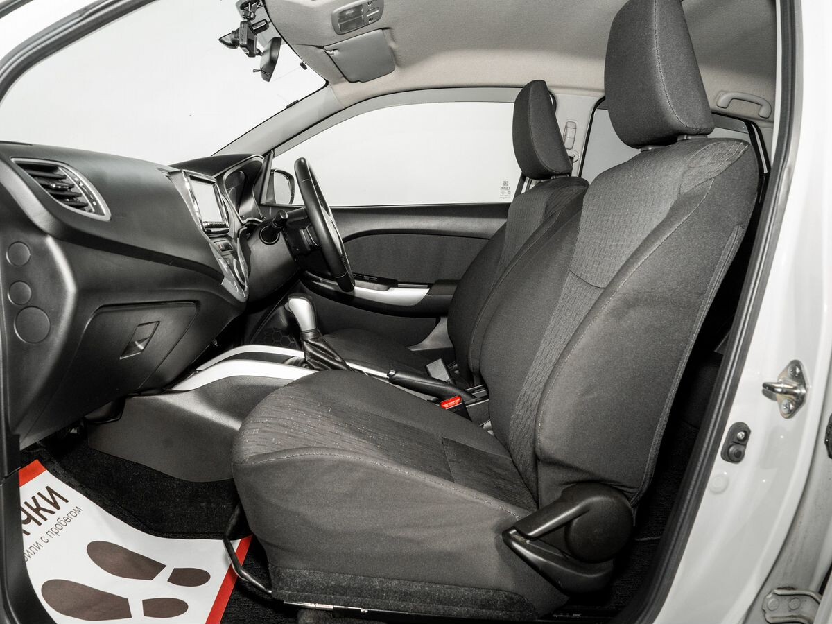Suzuki Baleno 2016 - фото автомобиля