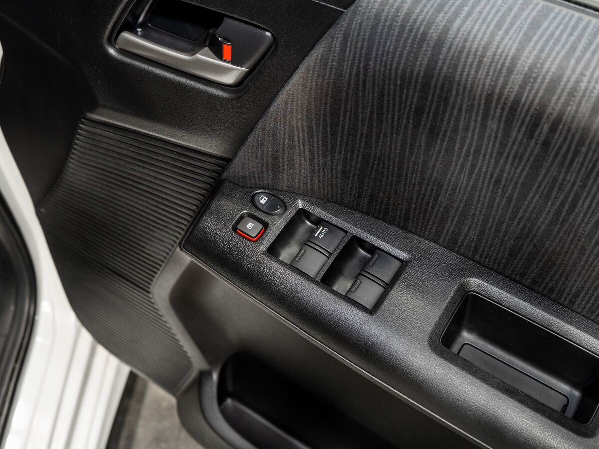 Honda Freed 2012 - фото автомобиля