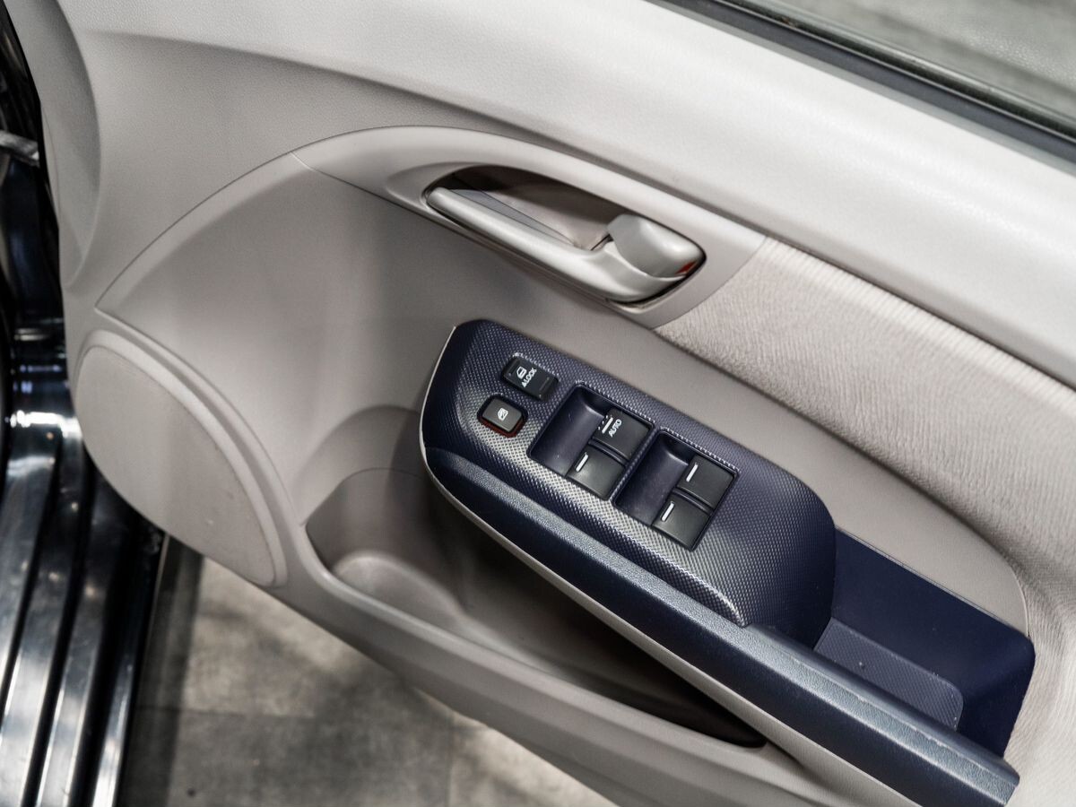Honda Insight 2010 - фото автомобиля