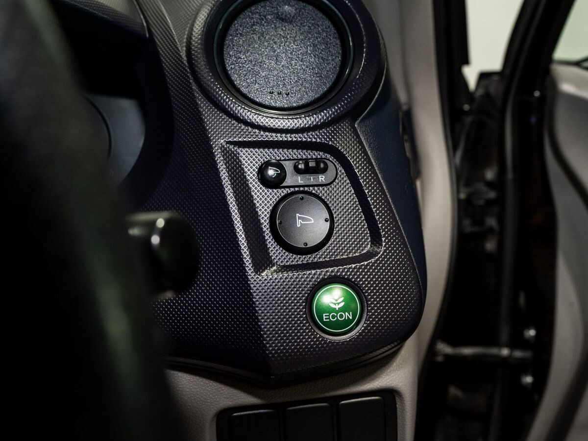 Honda Insight 2010 - фото автомобиля