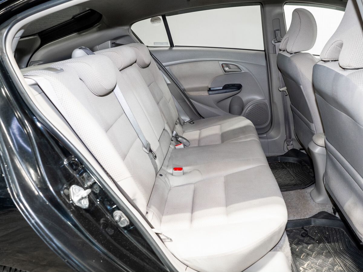 Honda Insight 2010 - фото автомобиля