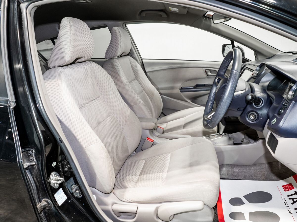 Honda Insight 2010 - фото автомобиля