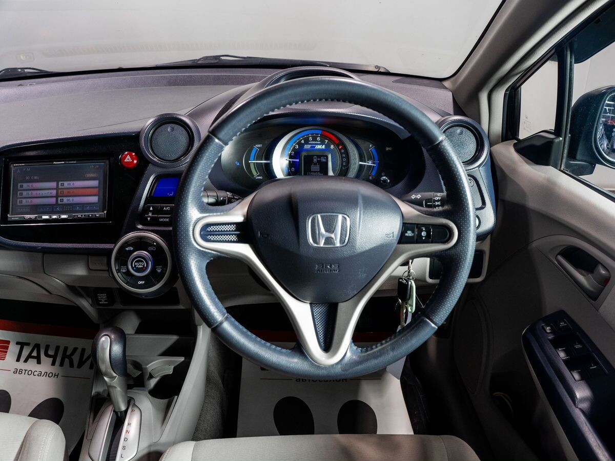 Honda Insight 2010 - фото автомобиля