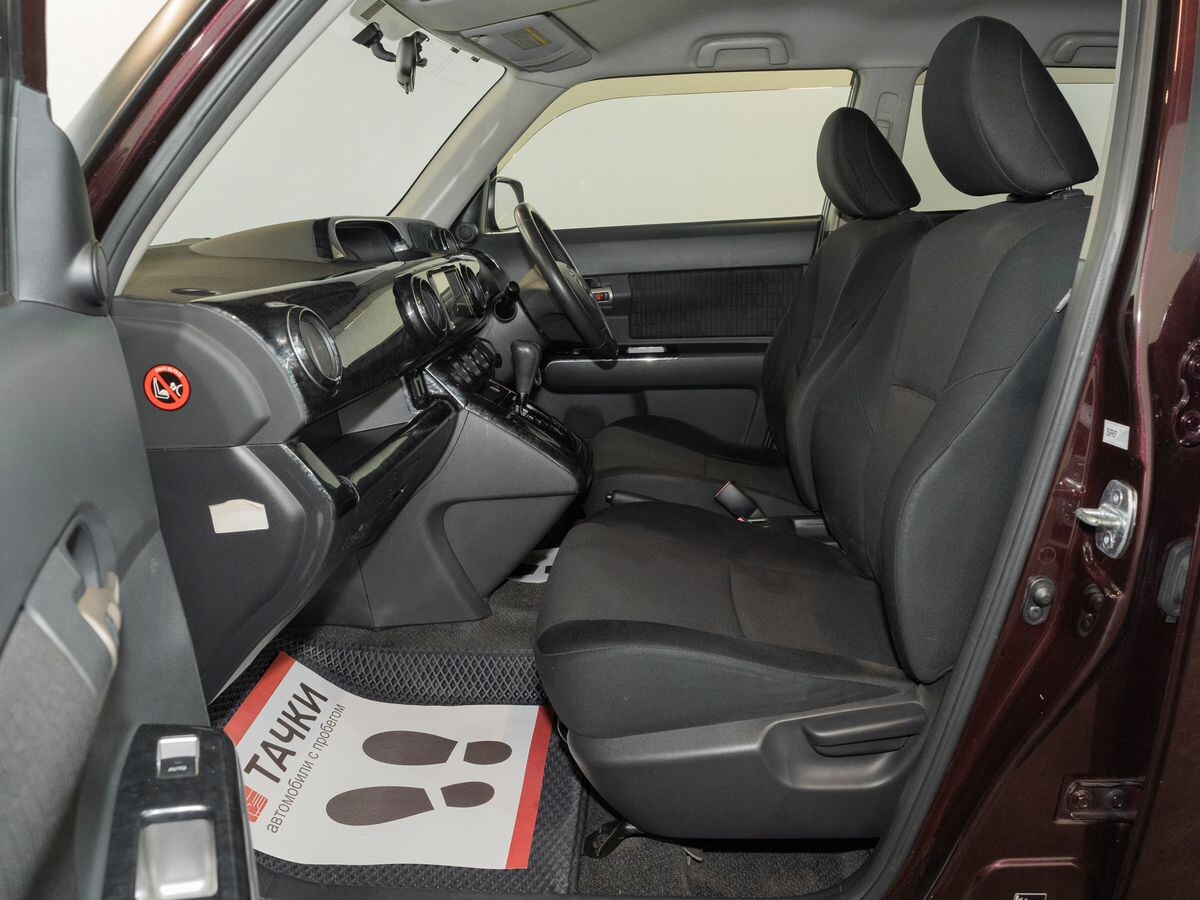 Toyota Corolla Rumion 2014 - фото автомобиля