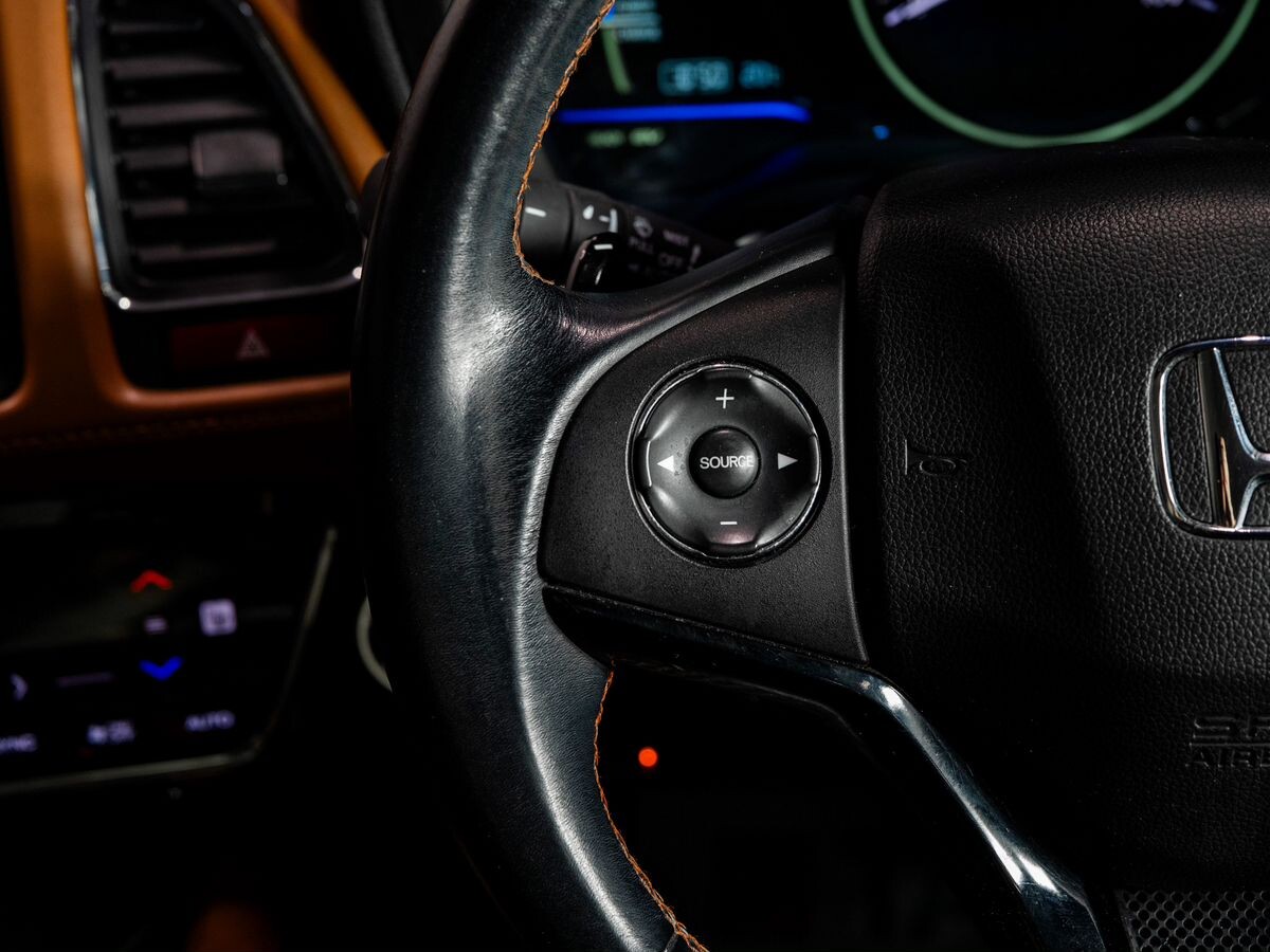 Honda Vezel 2015 - фото автомобиля