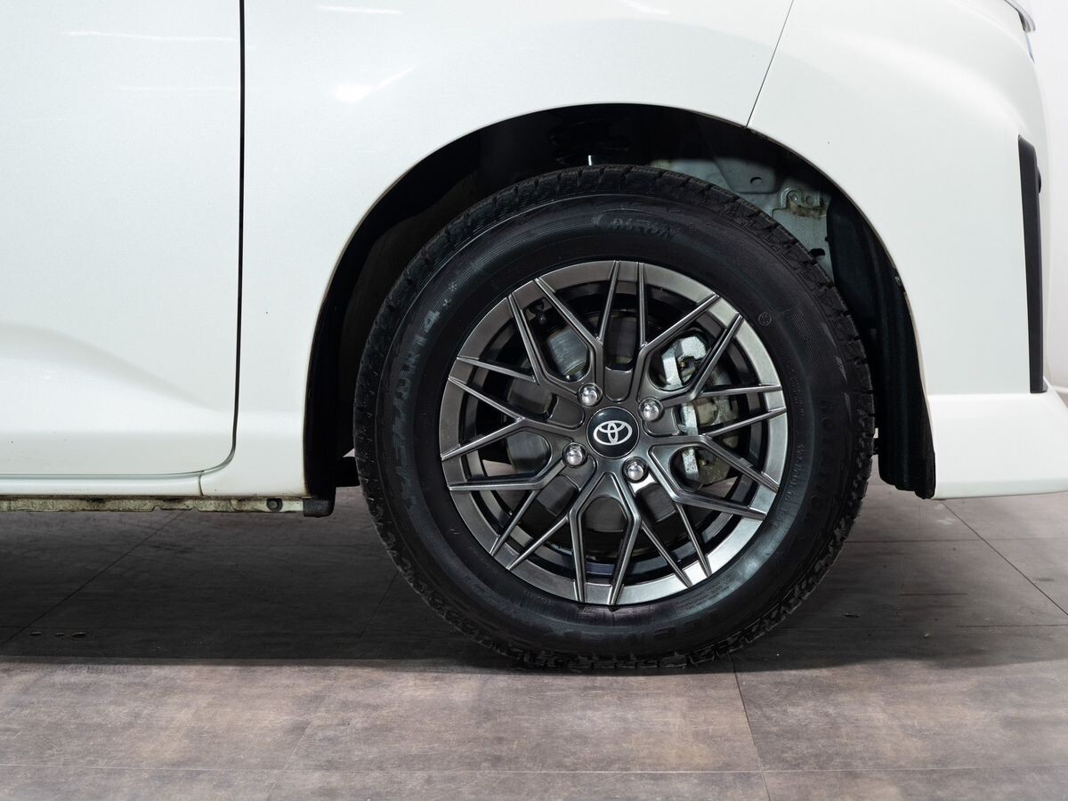 Toyota Roomy 2021 - фото автомобиля