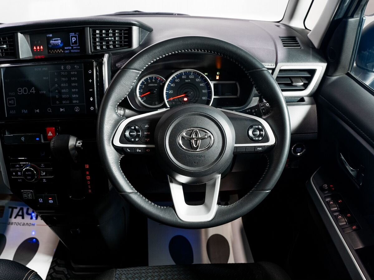 Toyota Roomy 2021 - фото автомобиля