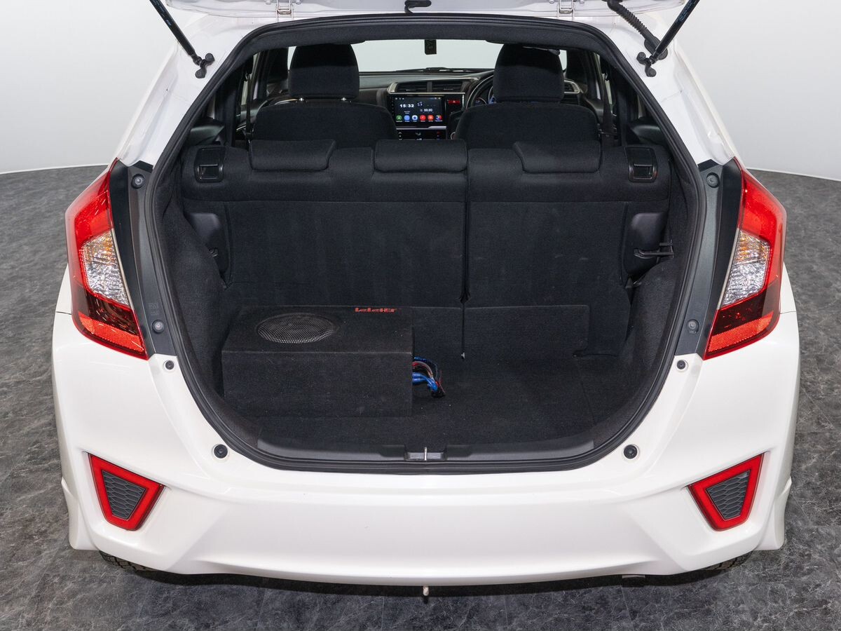 Honda Fit 2015 - фото автомобиля