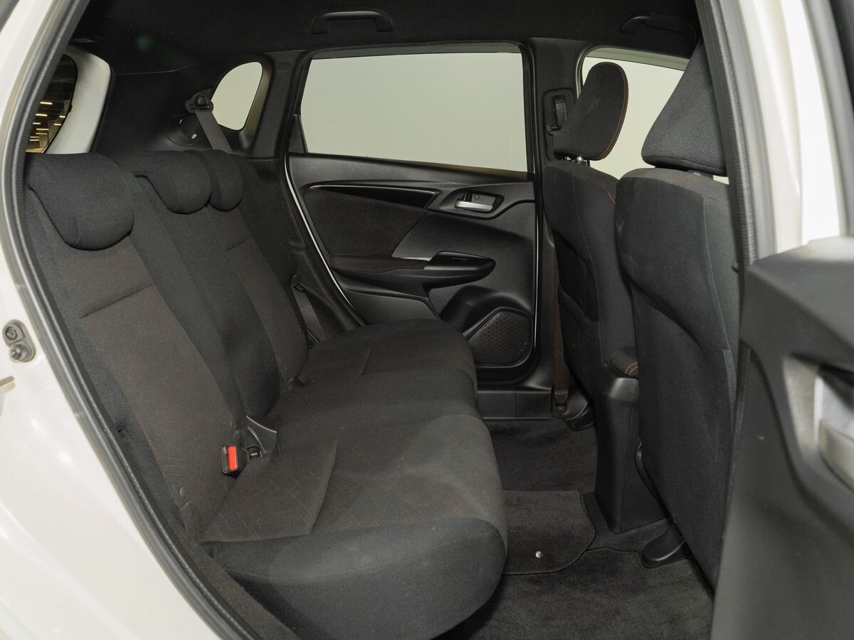 Honda Fit 2015 - фото автомобиля