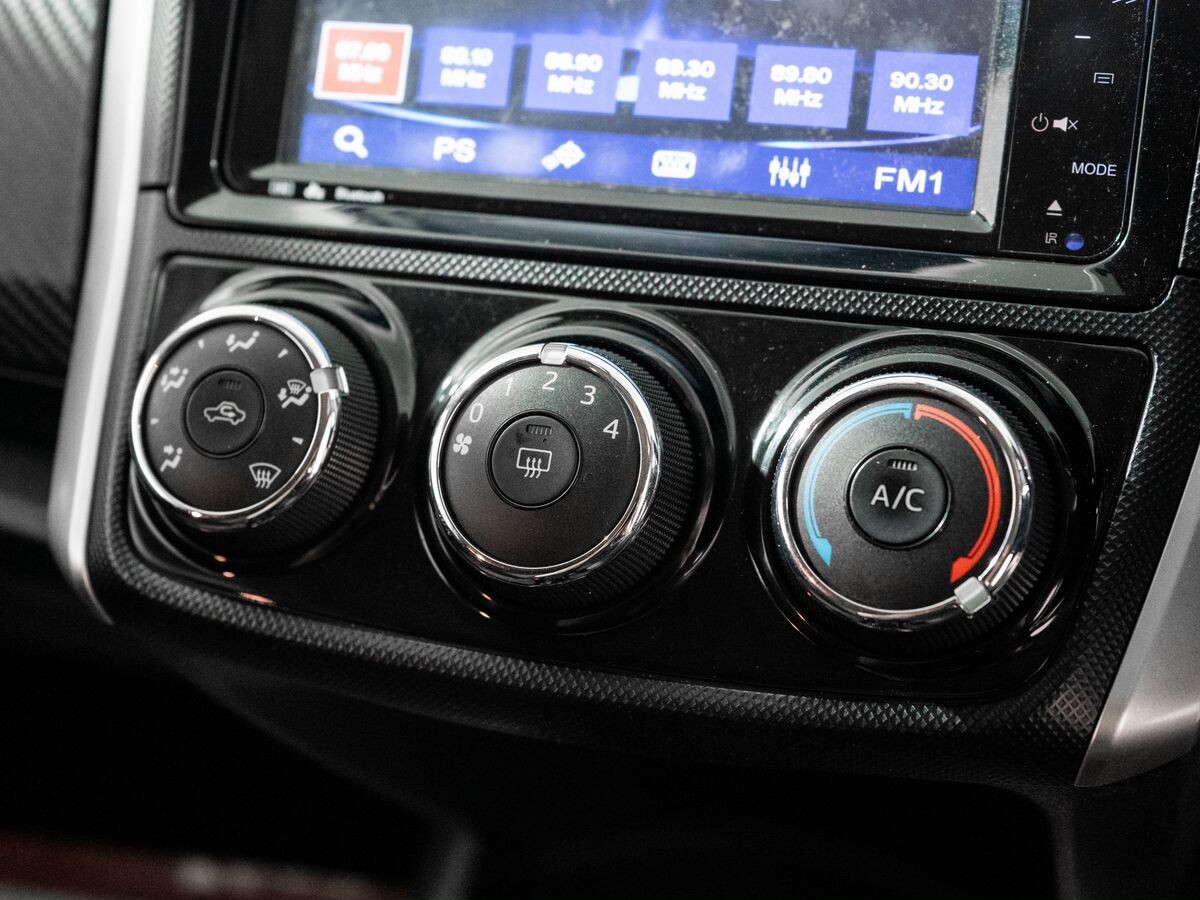 Toyota Corolla Fielder 2013 - фото автомобиля