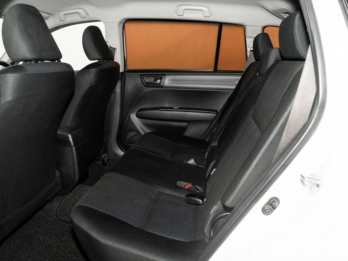 Toyota Corolla Fielder 2013 - фото автомобиля
