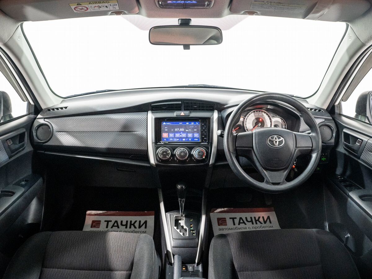 Toyota Corolla Fielder 2013 - фото автомобиля