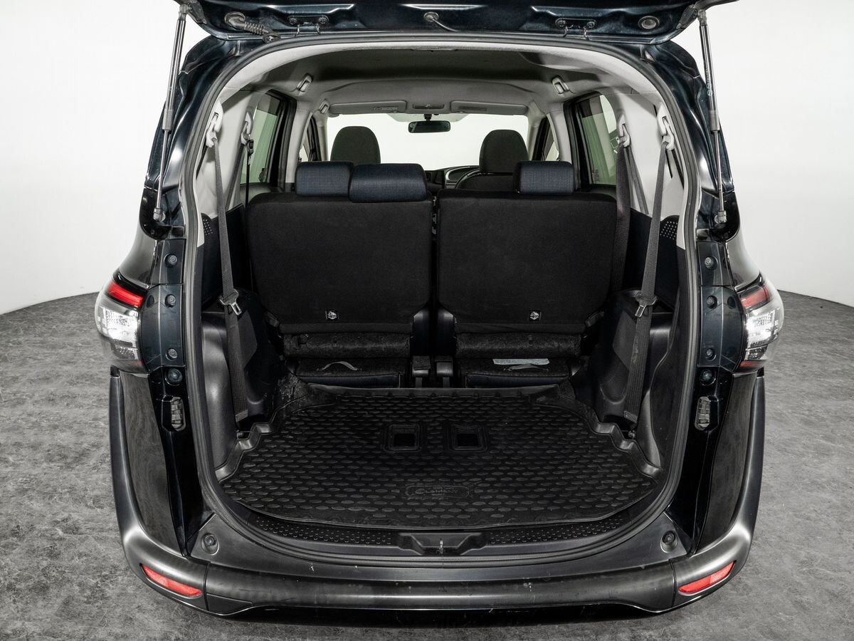 Toyota Sienta 2015 - фото автомобиля