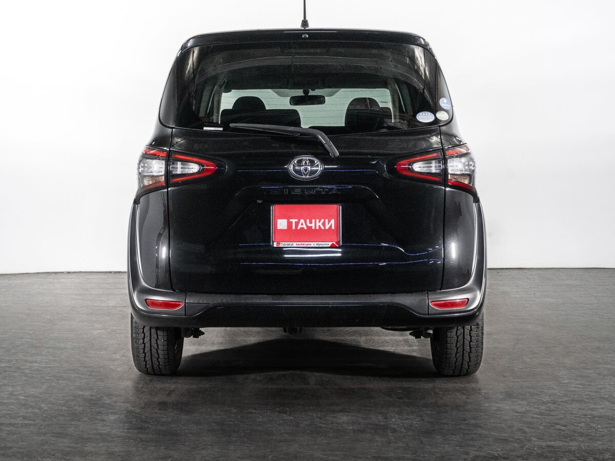 Toyota Sienta 2015 - фото автомобиля