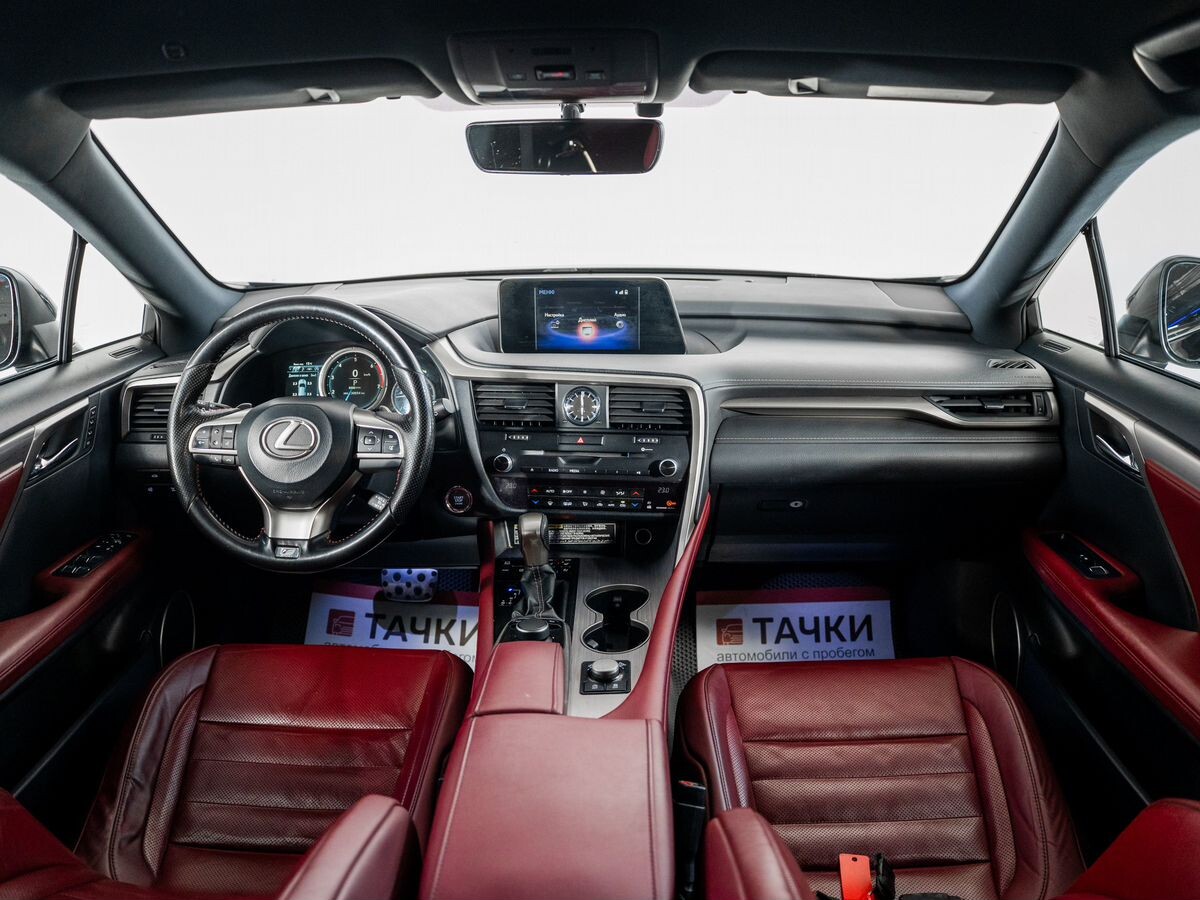 Lexus RX200t 2017 - фото автомобиля