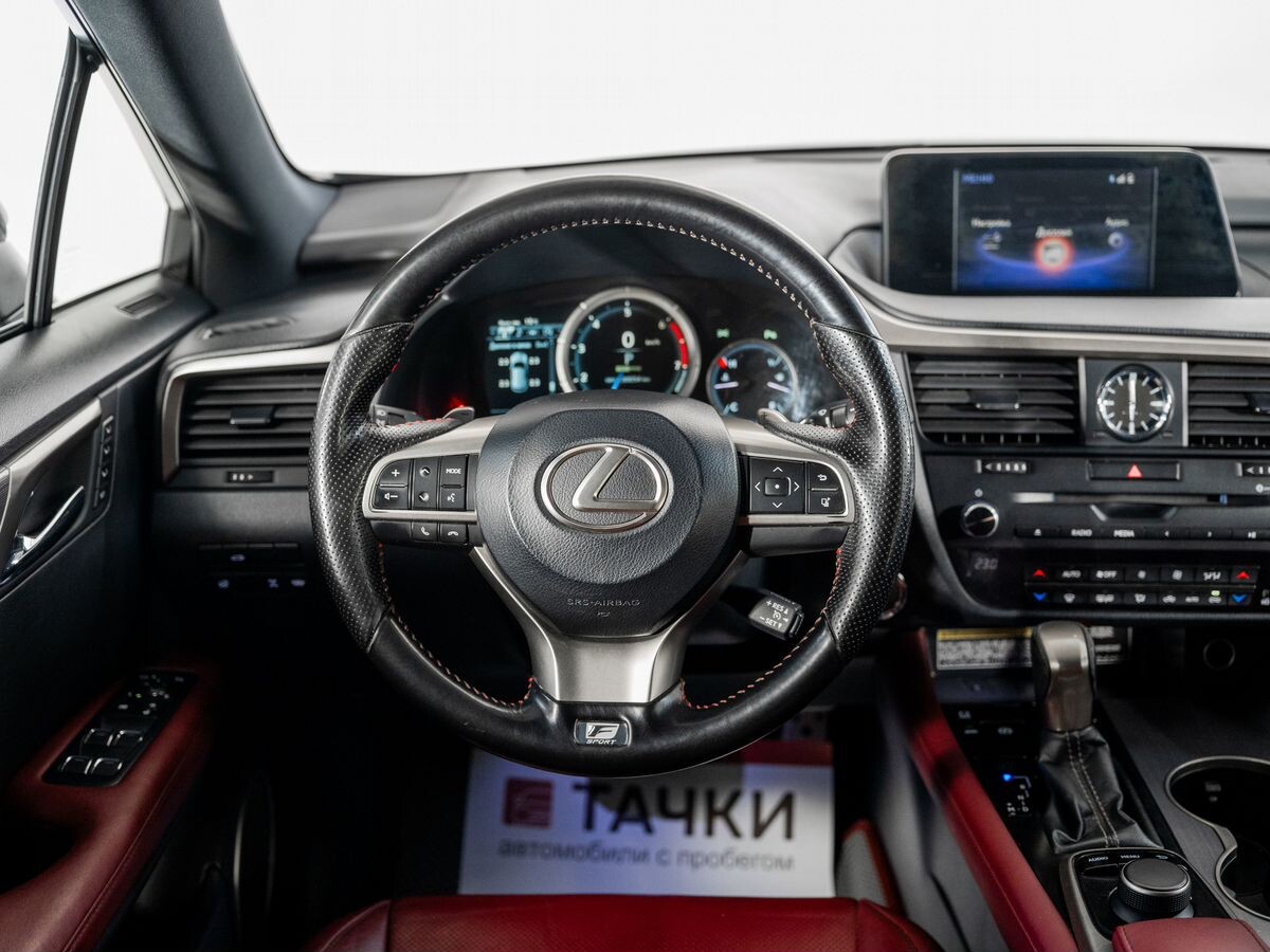 Lexus RX200t 2017 - фото автомобиля