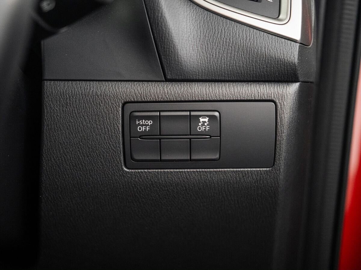 Mazda Axela 2017 - фото автомобиля