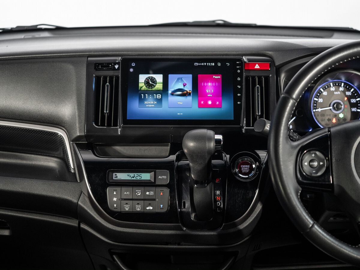 Honda N-WGN 2018 - фото автомобиля