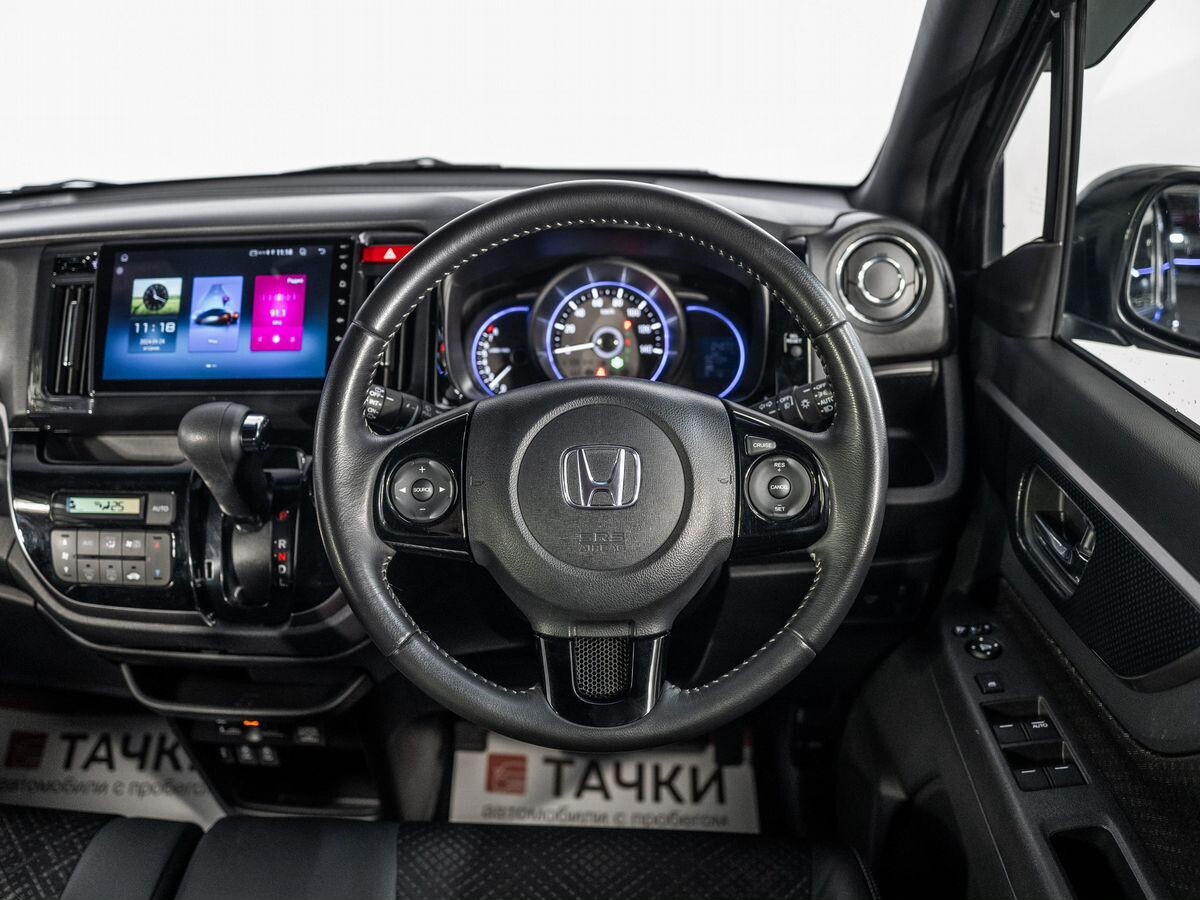 Honda N-WGN 2018 - фото автомобиля