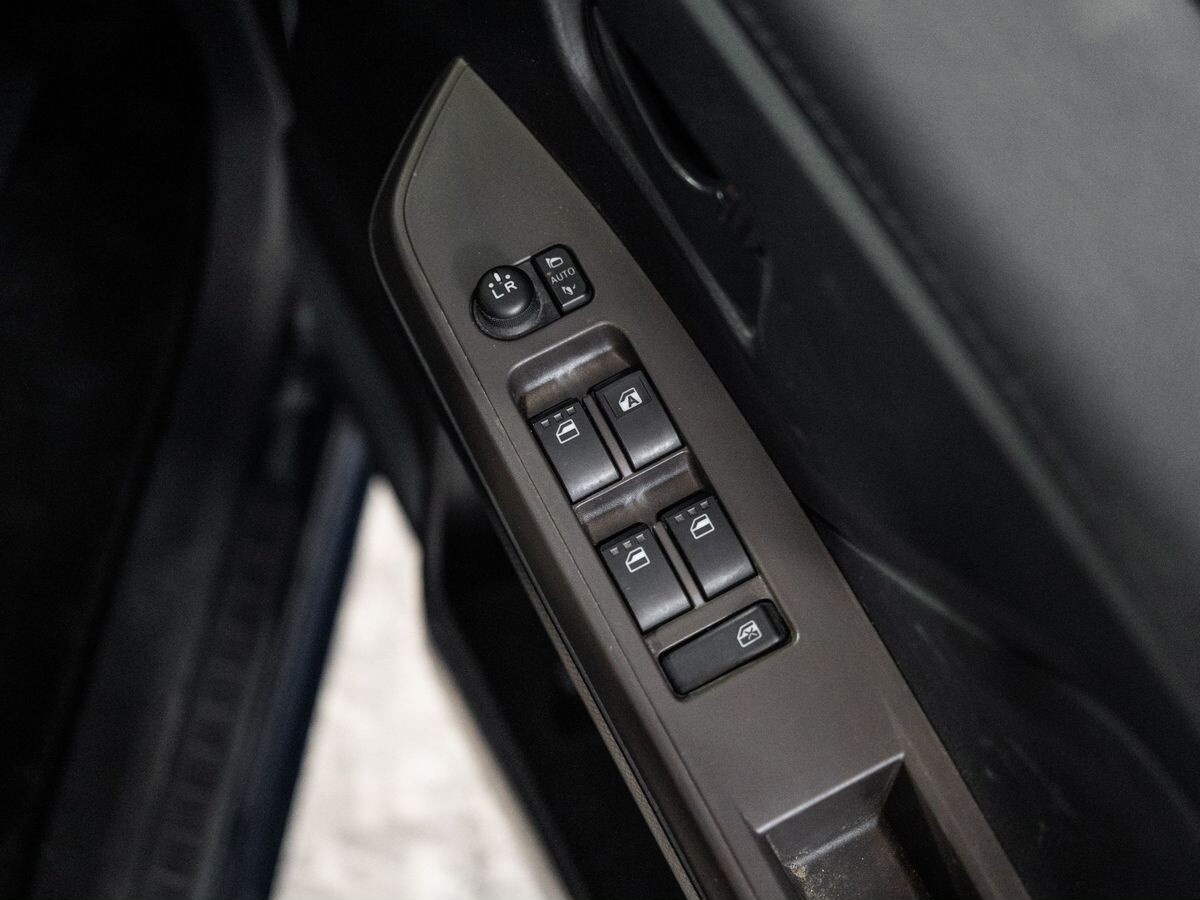 Toyota Roomy 2021 - фото автомобиля