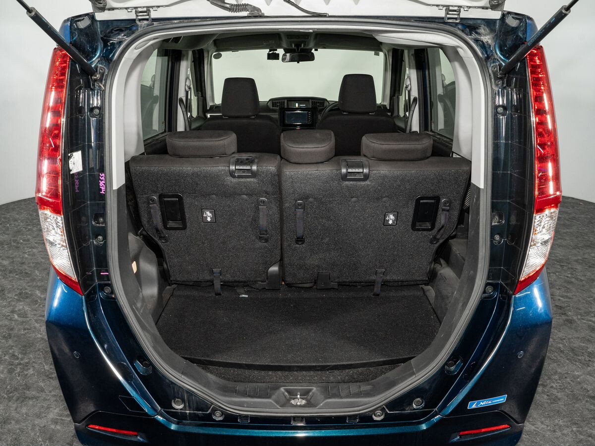 Toyota Roomy 2021 - фото автомобиля