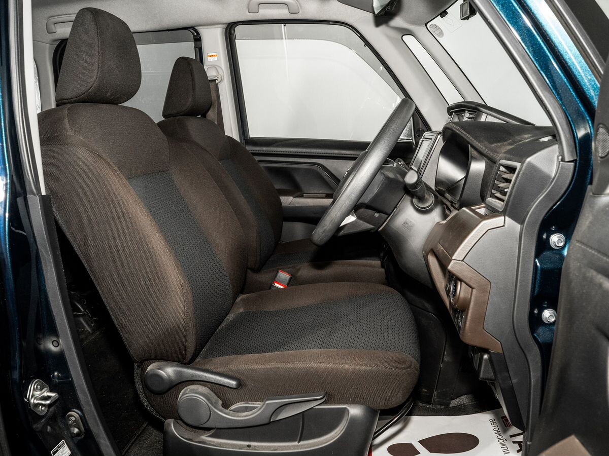 Toyota Roomy 2021 - фото автомобиля
