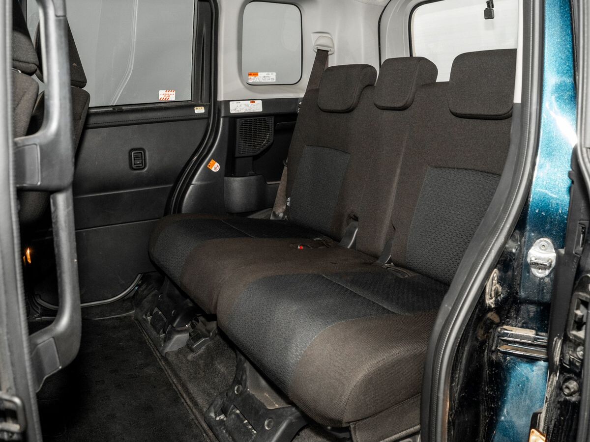 Toyota Roomy 2021 - фото автомобиля