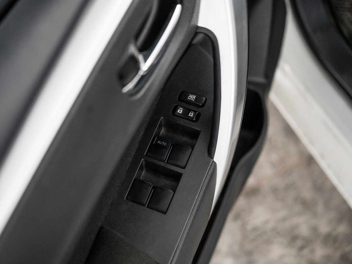 Toyota Corolla 2019 - фото автомобиля