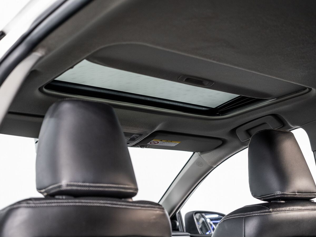 Toyota Corolla 2019 - фото автомобиля