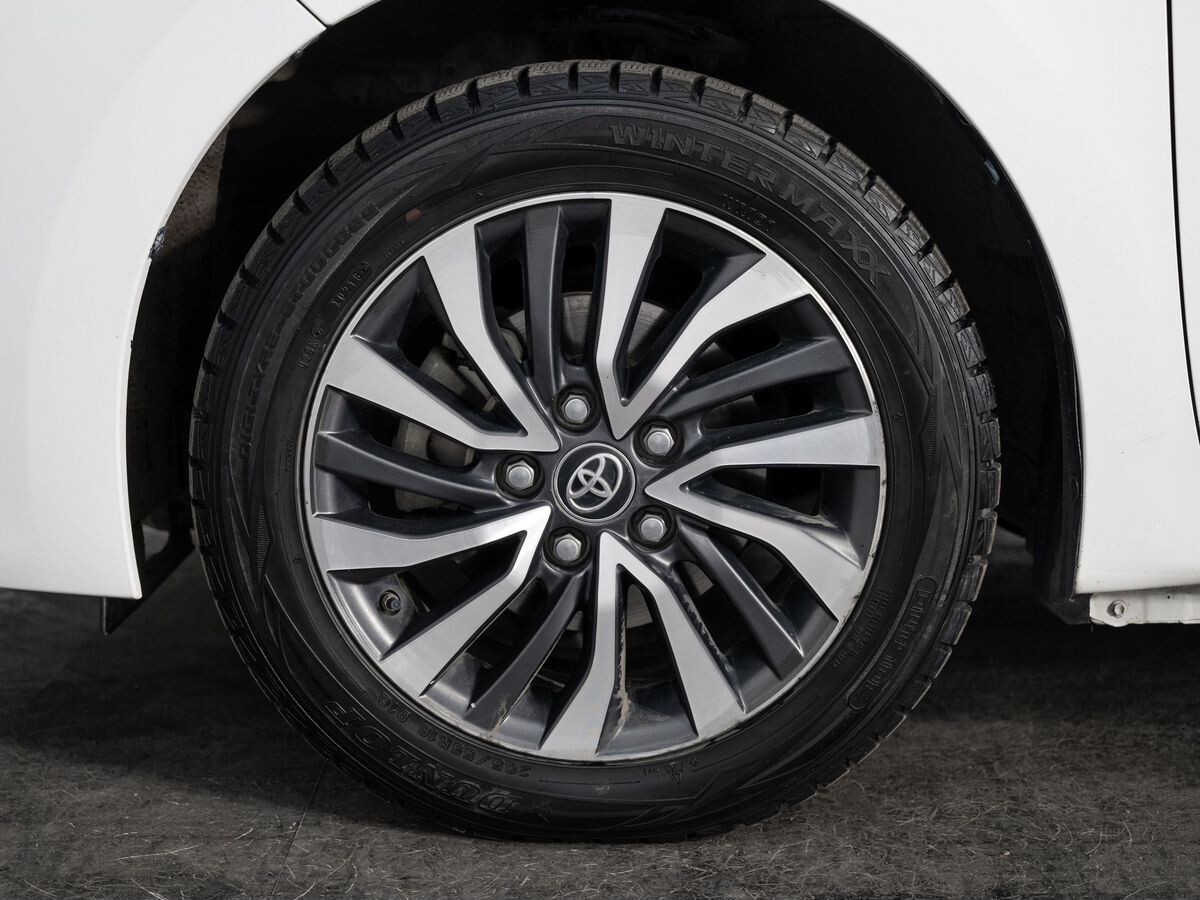 Toyota Corolla 2019 - фото автомобиля