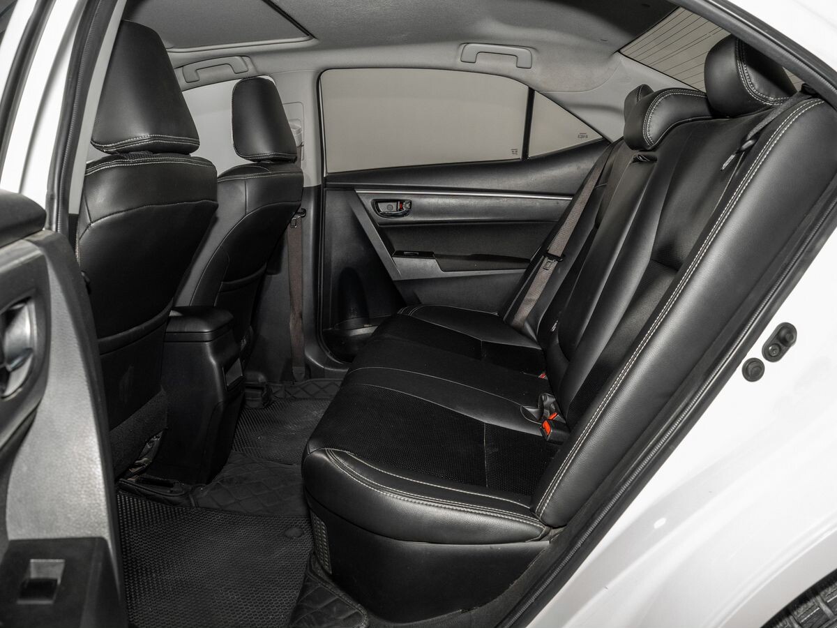 Toyota Corolla 2019 - фото автомобиля