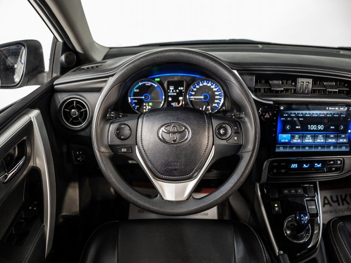 Toyota Corolla 2019 - фото автомобиля