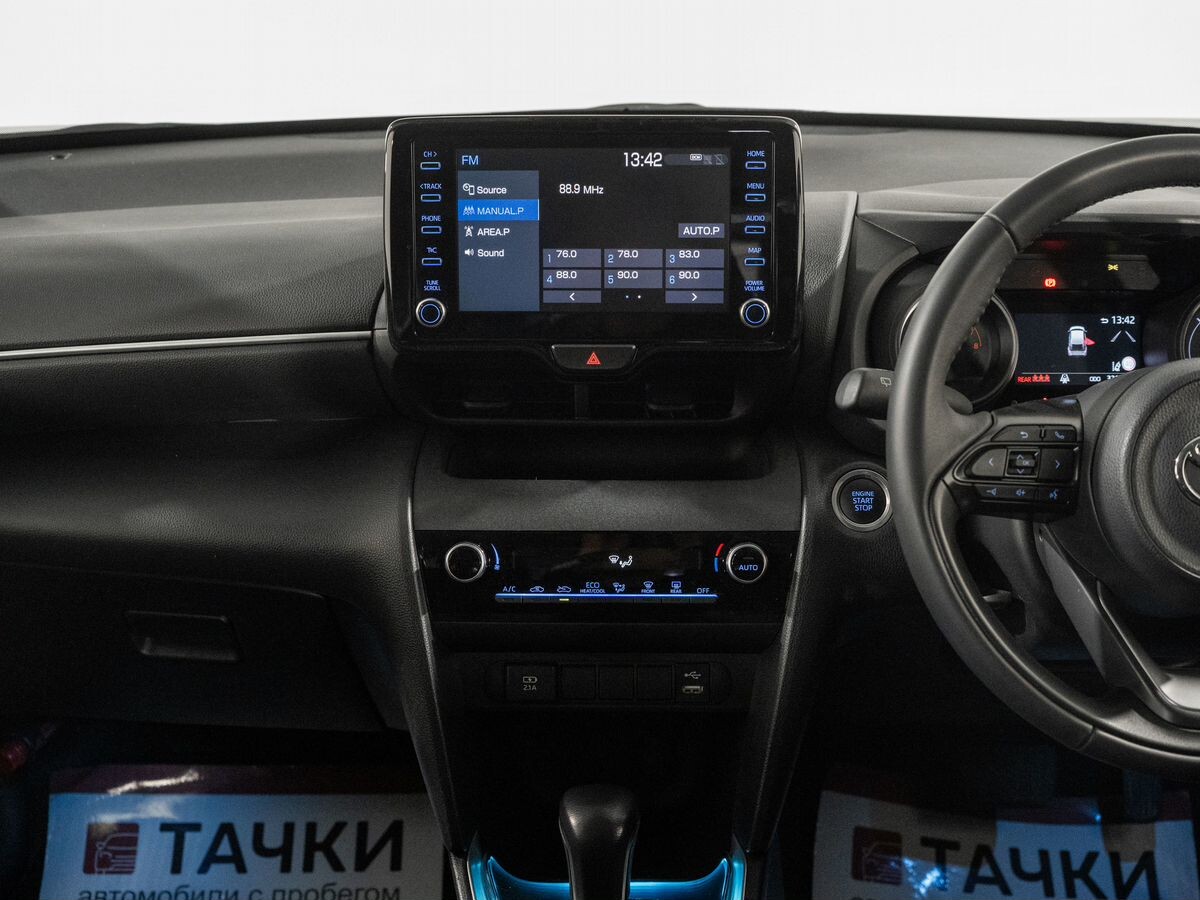 Toyota Yaris Cross 2022 - фото автомобиля