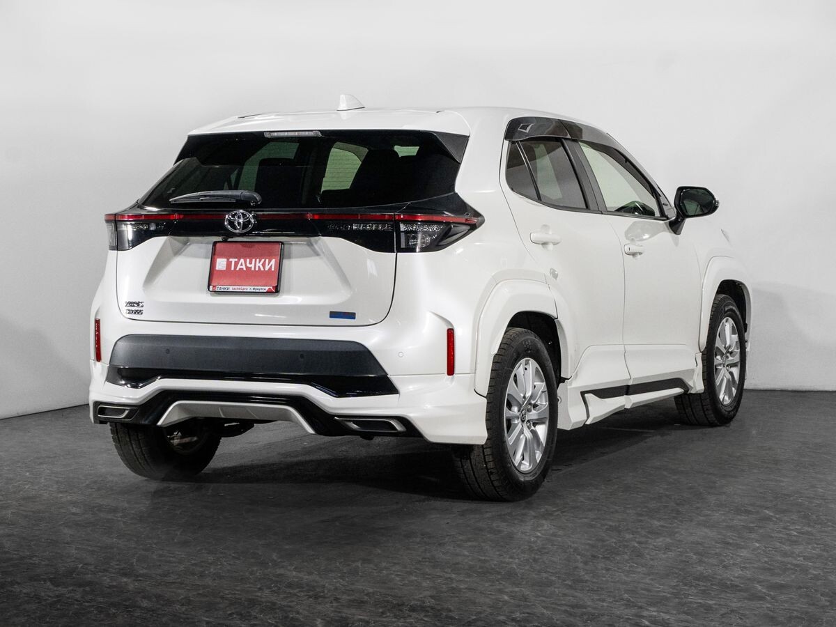 Toyota Yaris Cross 2022 - фото автомобиля
