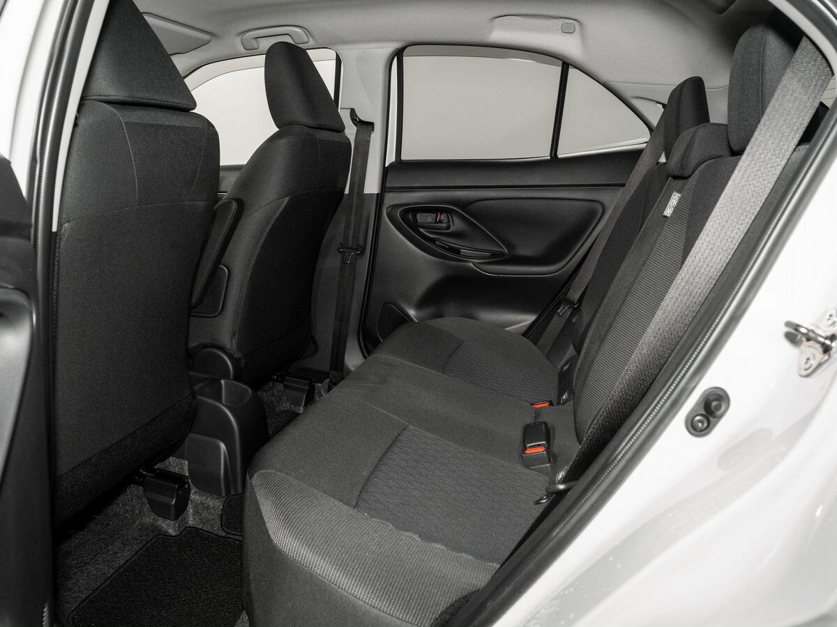 Toyota Yaris Cross 2022 - фото автомобиля