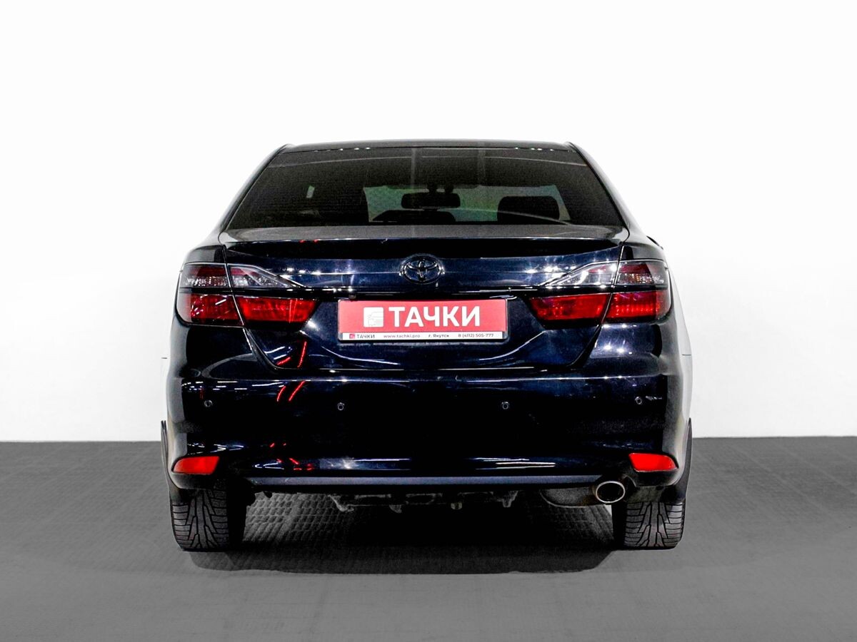 Toyota Camry 2015 - фото автомобиля