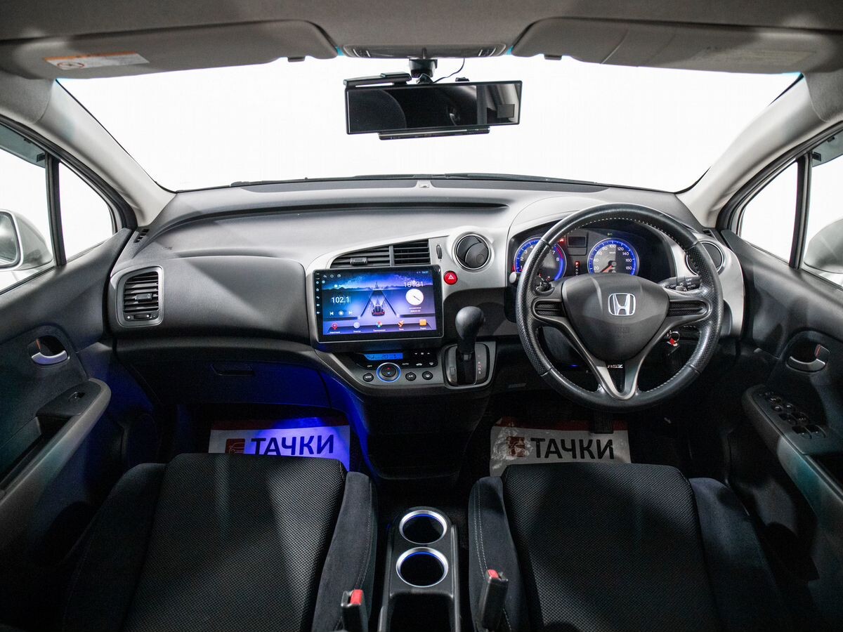 Honda Stream 2009 - фото автомобиля