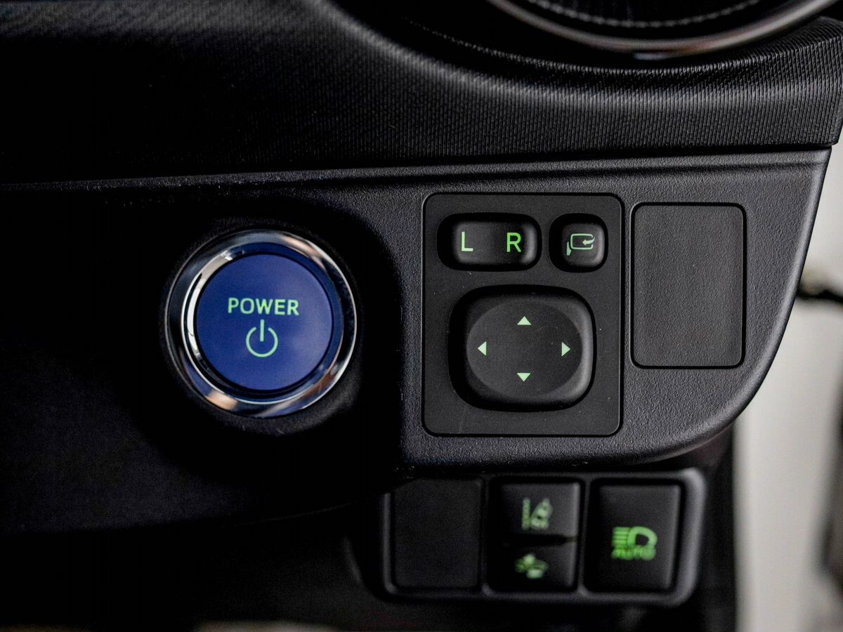 Toyota Aqua 2019 - фото автомобиля