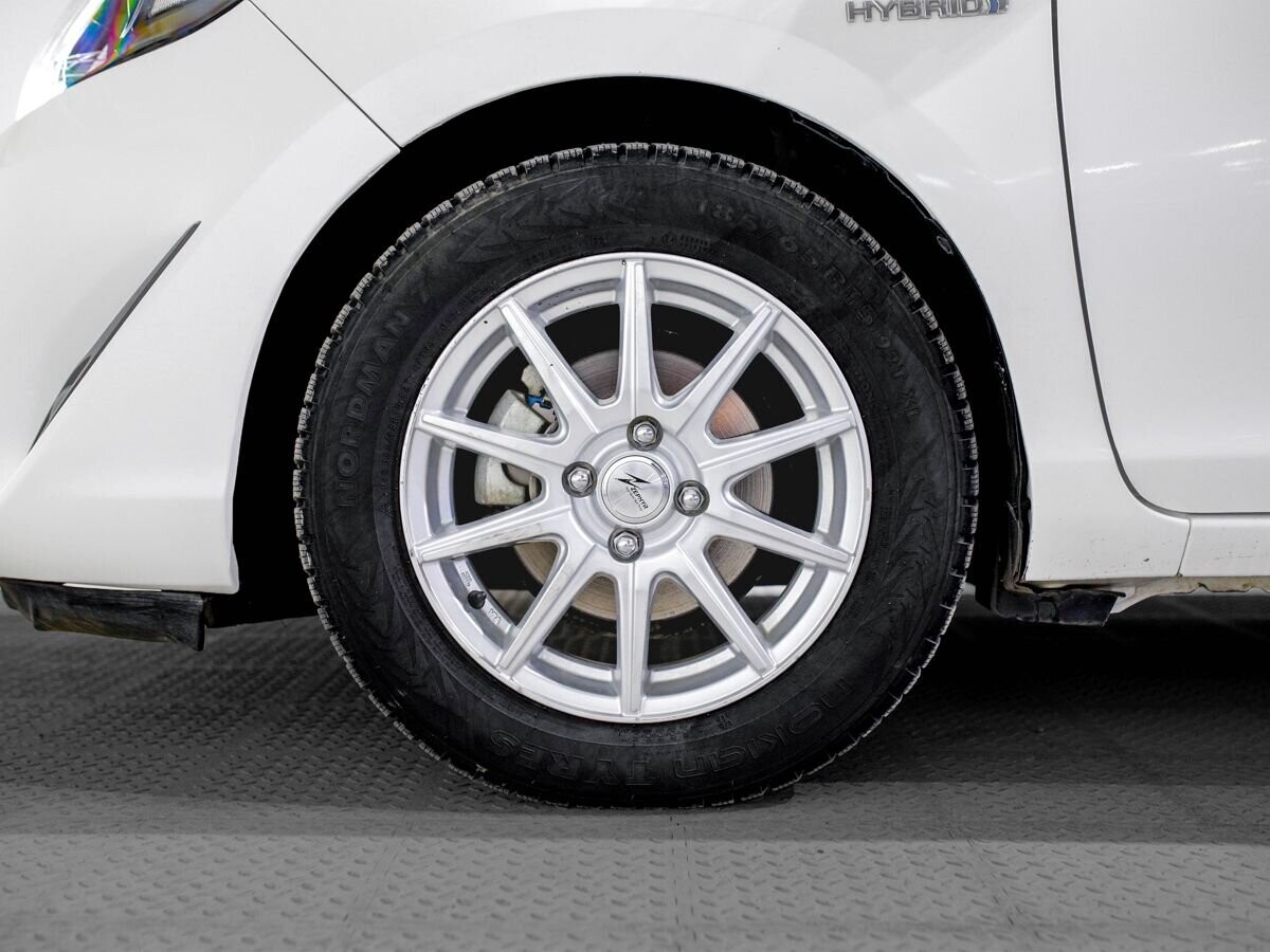 Toyota Aqua 2019 - фото автомобиля