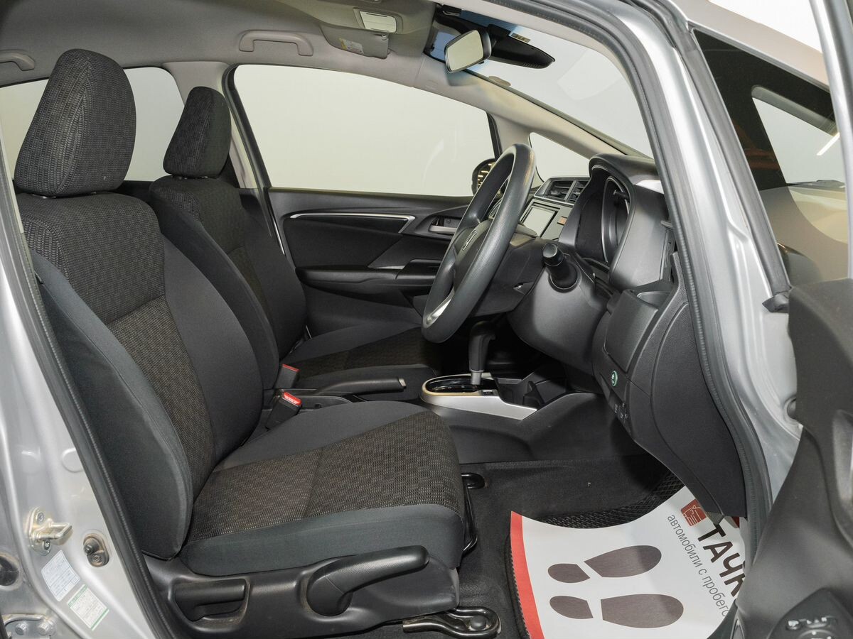 Honda Fit 2016 - фото автомобиля
