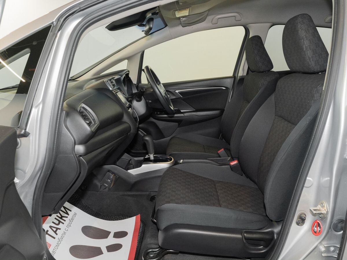 Honda Fit 2016 - фото автомобиля