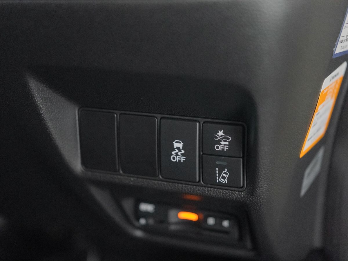 Honda Stepwgn 2016 - фото автомобиля