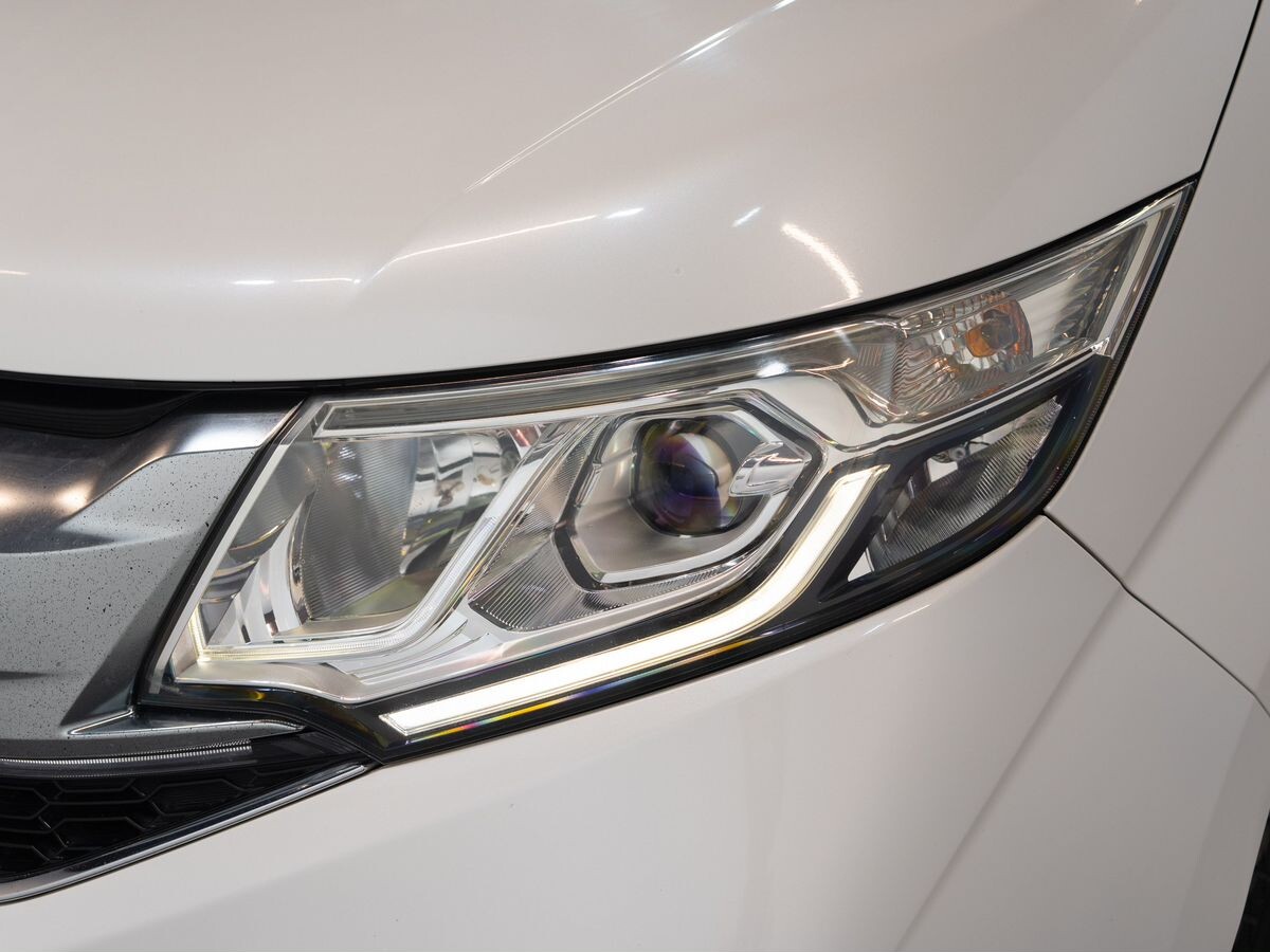 Honda Stepwgn 2016 - фото автомобиля
