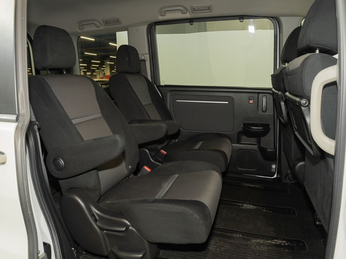 Honda Stepwgn 2016 - фото автомобиля