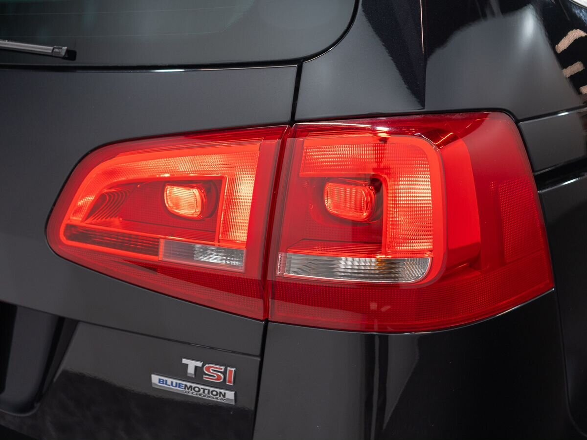 Volkswagen Sharan 2013 - фото автомобиля