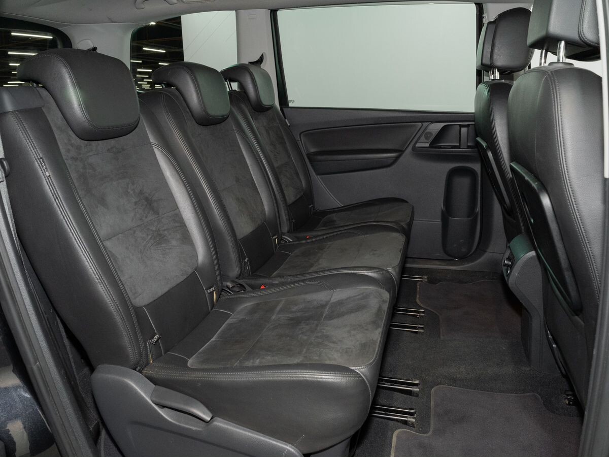 Volkswagen Sharan 2013 - фото автомобиля